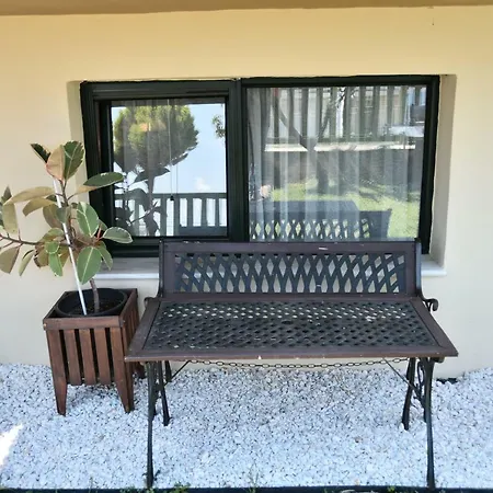 Nyaraló Searockhouse *